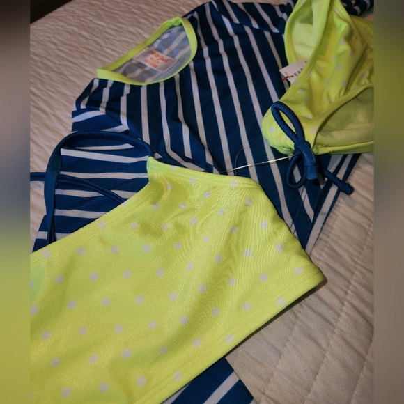 Girls' 3pc Bathing Suit - Picture 3 of 3